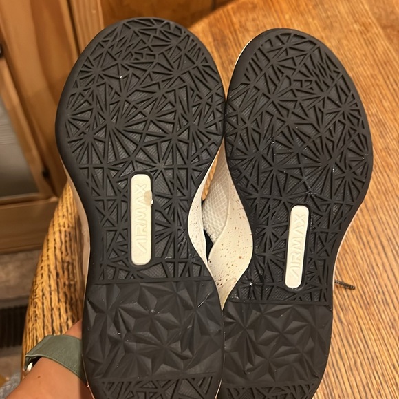 Nike air max shoes for women - Picture 4 of 4